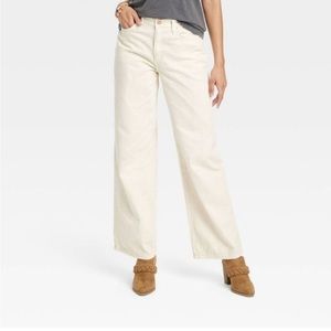 Women's Off-white High-Rise Wide Leg Jeans - Universal Thread